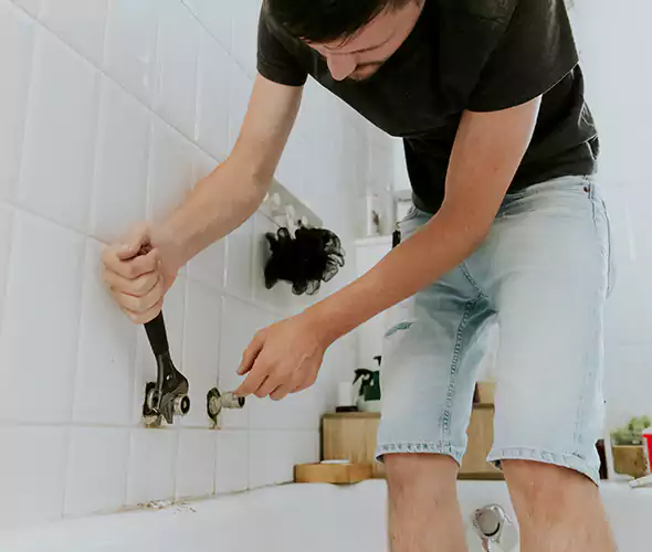 Affordable Bathtub Faucet Replacement in Troy: Choose Experienced Local Technicians