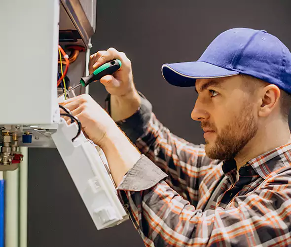 Expert Plumber for Tankless Water Heater Maintenance in Troy, MI: Schedule Professional Maintenance Services with Us