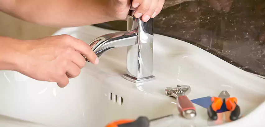 Bathtub Faucet Replacement in Troy